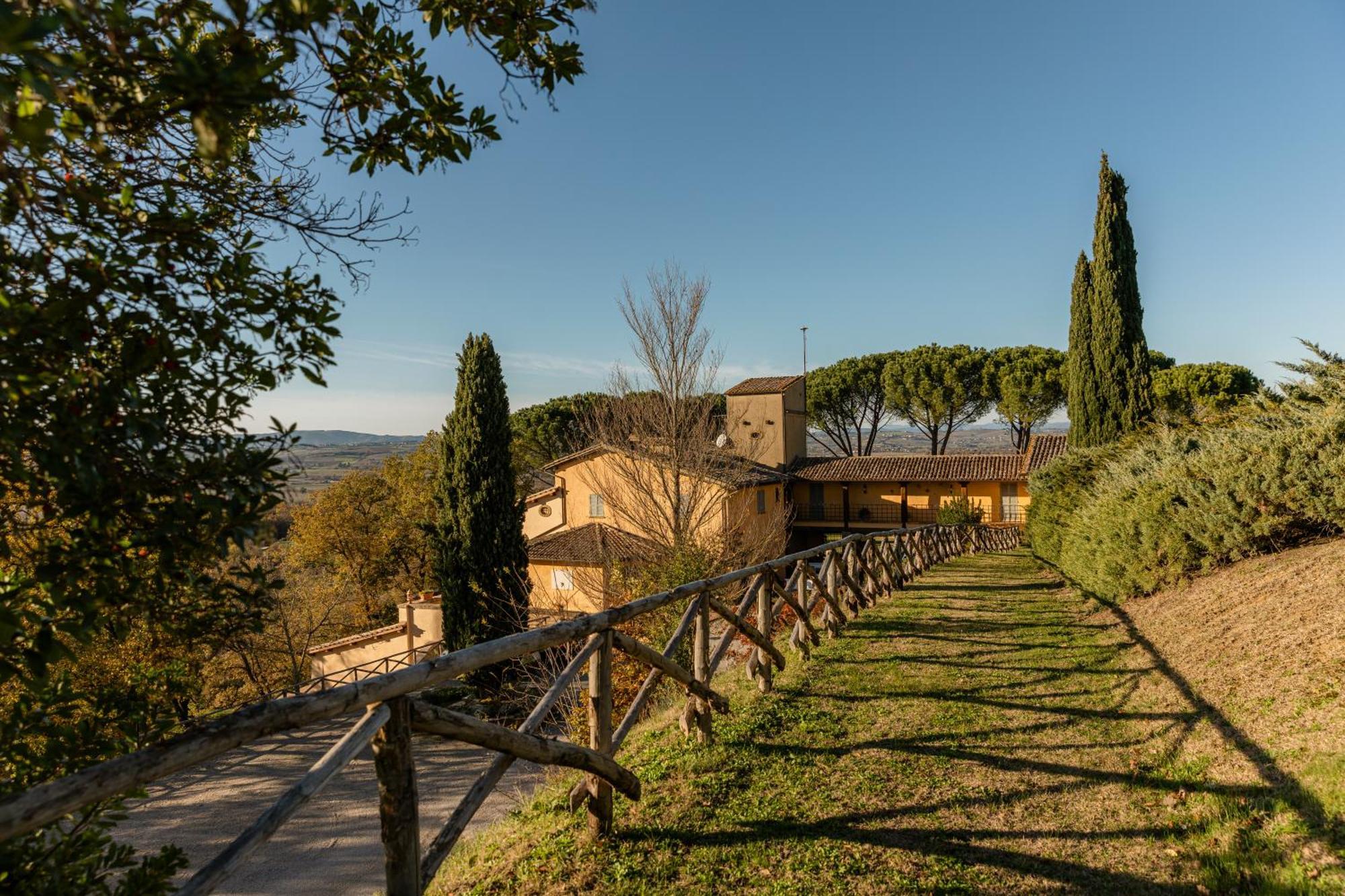 Agriturismo Le Cerque コッラッツォーネ エクステリア 写真
